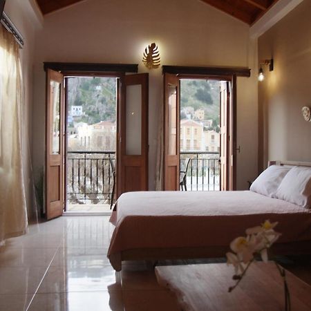 Main square apartment Symi Extérieur photo