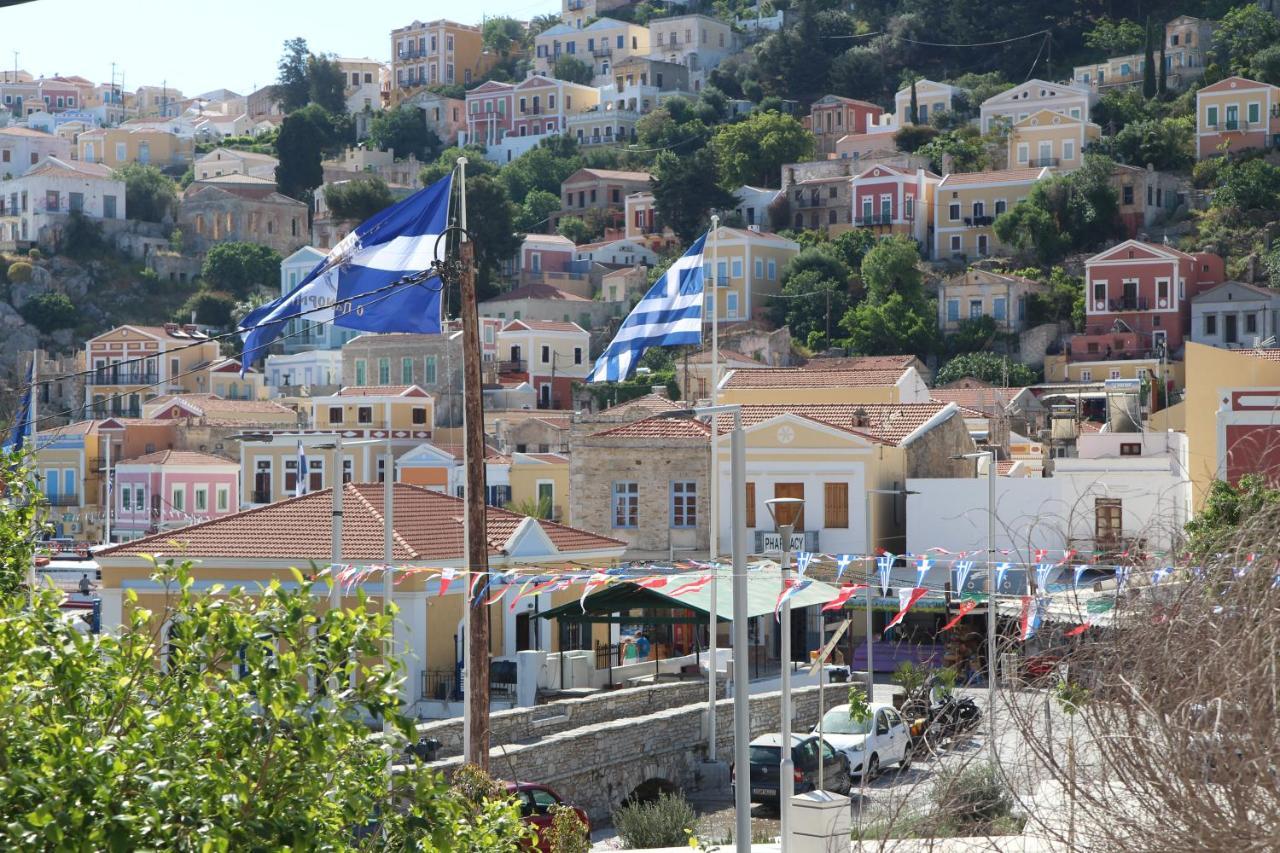 Main square apartment Symi Extérieur photo